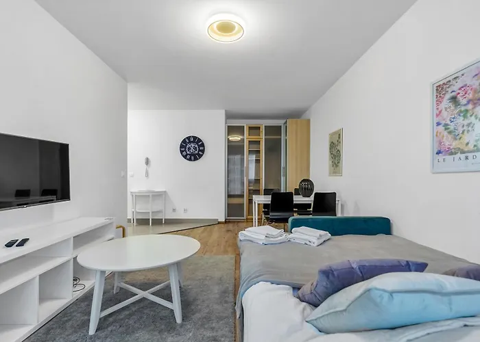 Metro Bemowo Comfort By Bookinghost *