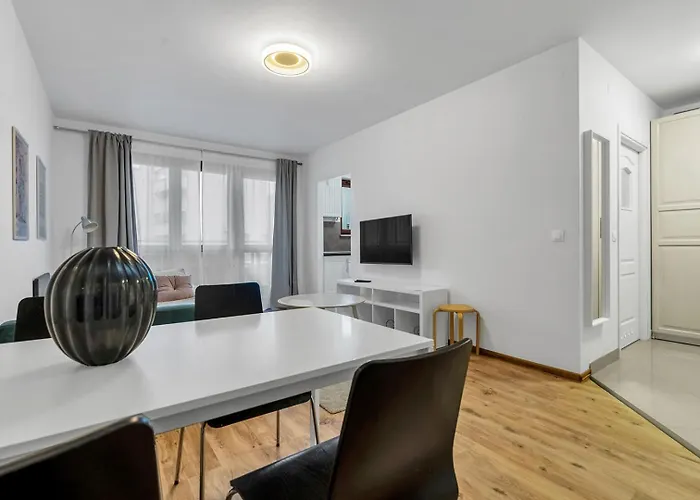 Metro Bemowo Comfort By Bookinghost شقة وارسو