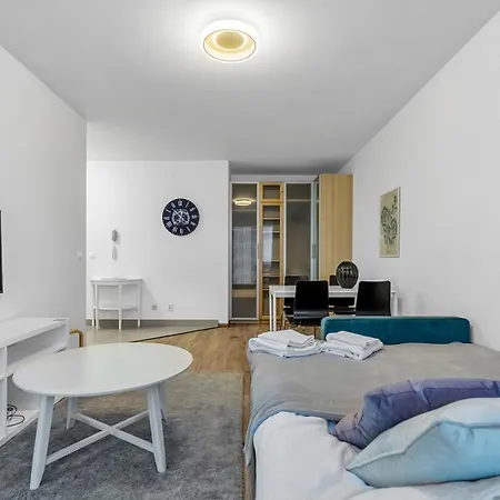 Metro Bemowo Comfort By Bookinghost *