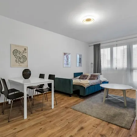 Metro Bemowo Comfort By Bookinghost